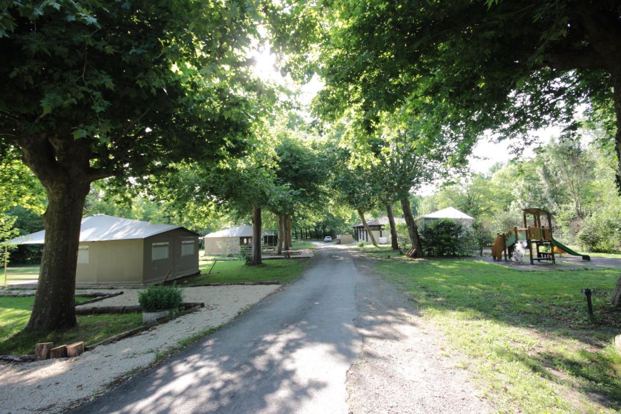 Camping L'Ilot Du Chail Sansais Экстерьер фото