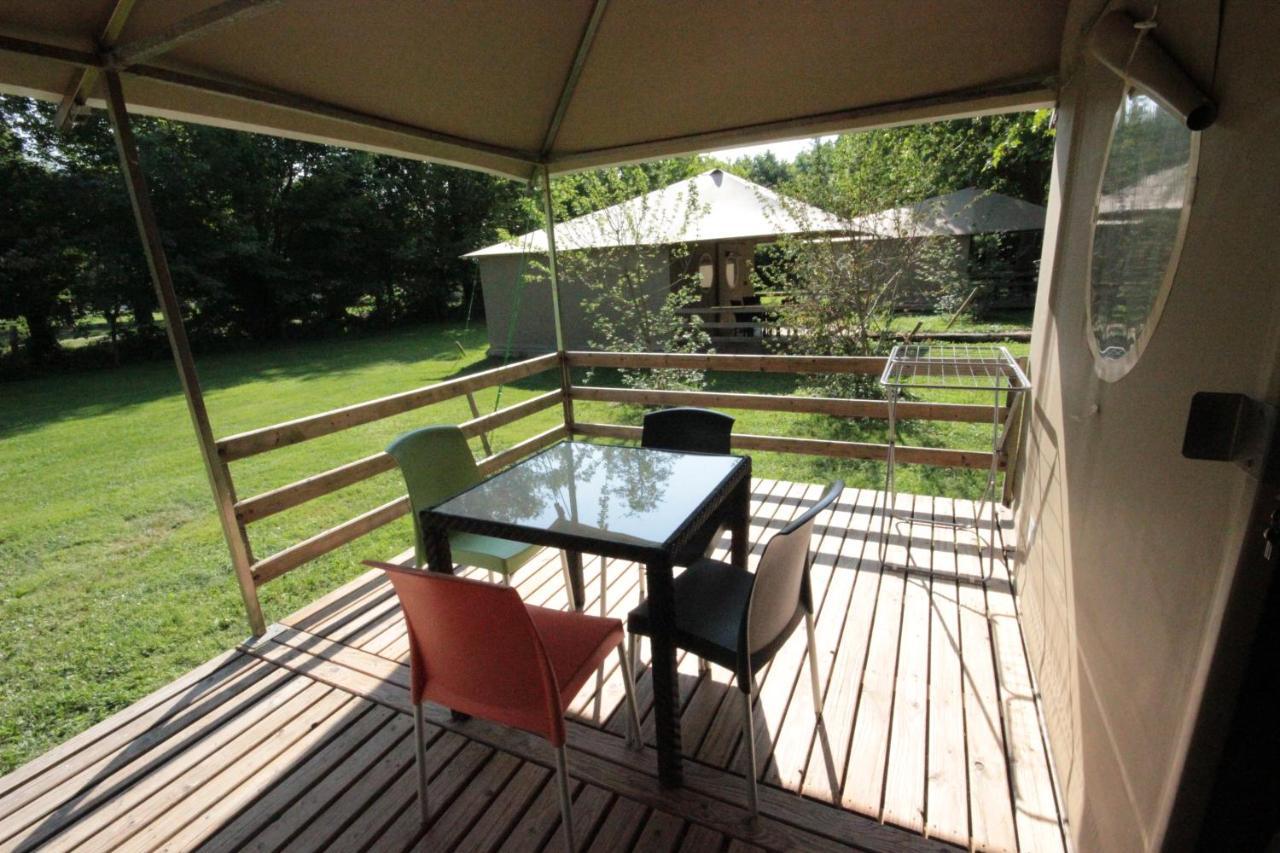 Camping L'Ilot Du Chail Sansais Экстерьер фото