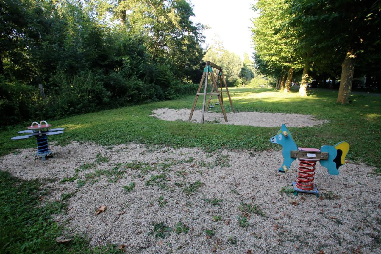 Camping L'Ilot Du Chail Sansais Экстерьер фото