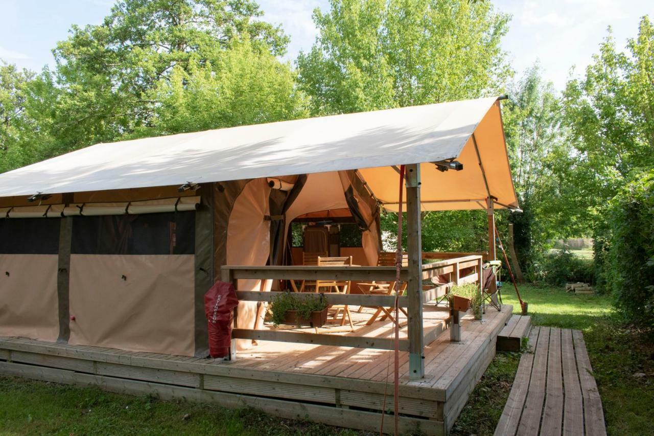Camping L'Ilot Du Chail Sansais Экстерьер фото