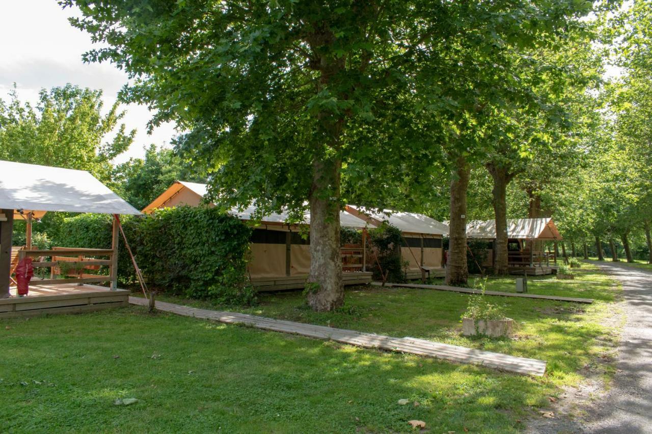Camping L'Ilot Du Chail Sansais Экстерьер фото