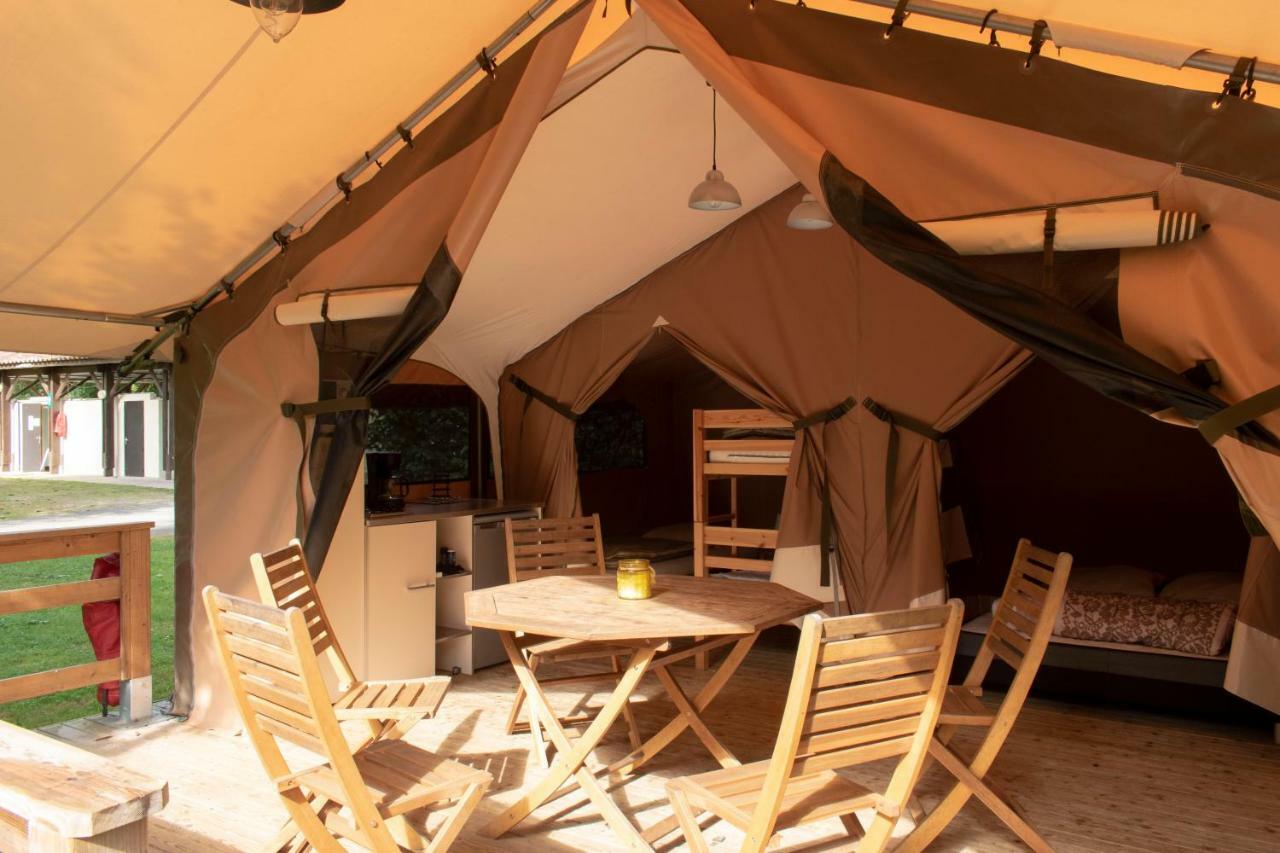 Camping L'Ilot Du Chail Sansais Экстерьер фото